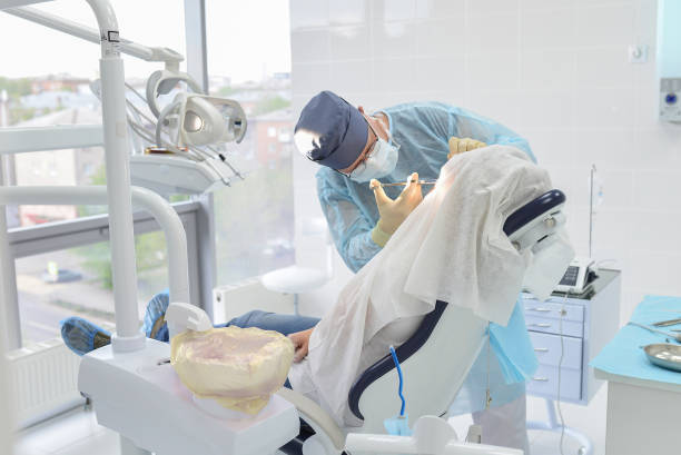 Best Emergency Tooth Extraction  in Vinton, TX